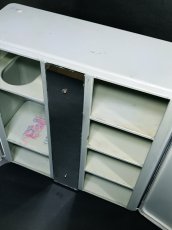 画像8: 1940-50's French "Shabby" Steel Bathroom Medicine Cabinet (8)