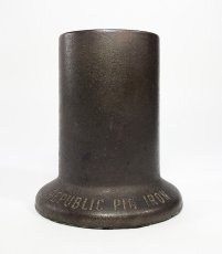 画像5: Early 1900's "Republic Pig Iron" Pen Stand (5)