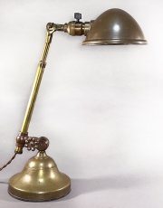 画像1: 1910-20's "O.C.White" Brass Telescopic Desk Lamp (1)