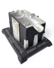 画像1: 1920-30's Art Deco "SKYSCRAPER" Cast Aluminum Ashtray 【超・Mint Condition】 (1)