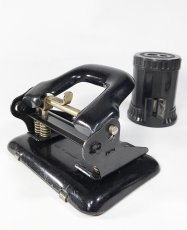 画像1: 1940's【3-HOLE】Adjustable Paper Punch + おまけ (1)