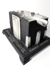 画像2: 1920-30's Art Deco "SKYSCRAPER" Cast Aluminum Ashtray 【超・Mint Condition】 (2)