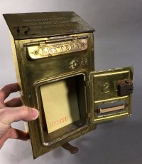 画像13: 1910-20's "CORBIN LOCK CO." Brass Wall Mount Mail Box (13)