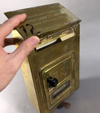 画像9: 1910-20's "CORBIN LOCK CO." Brass Wall Mount Mail Box (9)