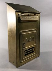 画像2: 1920-30's "CORBIN LOCK CO." Brass Wall Mount Mail Box (2)