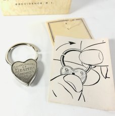 画像6:  1940's  ♡Heart Shaped♡ Advertising Key Ring 【箱付きDEAD-STOCK】 (6)