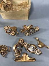 画像3: 1920-30's Solid Bronze Window Sash Locks 【4個セット】 (3)