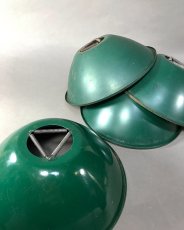 画像1: 1940's "Green ＆ White” Steel  Shade 【バラ売り - 残り1個】 (1)