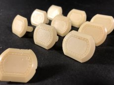 画像2: 1940's "Child's Proof" Bakelite Outlet Caps【11個セット】  (2)