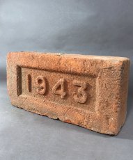 画像1: "1943" year Stamped Brick  (1)