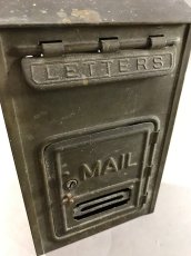 画像6: 1920-30's "CORBIN LOCK CO." Brass Wall Mount Mail Box (6)