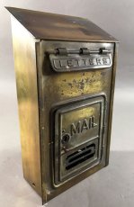 画像2: 1920-30's "CORBIN LOCK CO." Brass Wall Mount Mail Box (2)