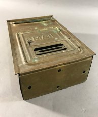 画像5: 1920-30's "CORBIN LOCK CO." Brass Wall Mount Mail Box (5)