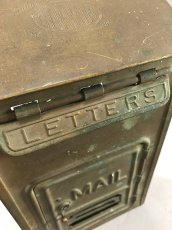 画像7: 1920-30's "CORBIN LOCK CO." Brass Wall Mount Mail Box (7)