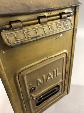 画像7: 1920-30's "CORBIN LOCK CO." Brass Wall Mount Mail Box (7)