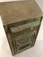 画像3: 1920-30's "CORBIN LOCK CO." Brass Wall Mount Mail Box (3)