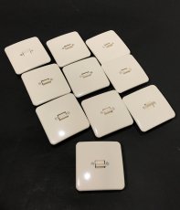 画像2: -＊残りラスト1個＊- 1950-70's "SQUARE" Bakelite Switch 【デッドストック - 14個バラ売り】 (2)