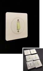 画像1: -＊残り3個＊- 1960-70's Bakelite "GLOW" Switch 【デッドストック - 6個バラ売り】 (1)