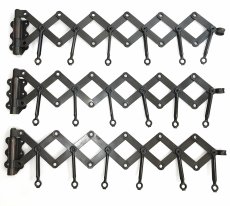 画像3: 【超・Mint Condition】 1920's "EXTENSION" Steel Garment Hanger Rack 【BLACK - 3台セット】 (3)