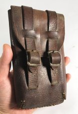 画像2: 1940's Saddle Leather Belt Pouch  (2)