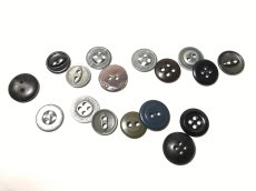 画像3: LOT OF 17  Vintage Buttons (3)