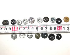 画像2: LOT OF 17  Vintage Buttons (2)