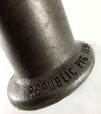 画像5: 1940's "Republic Pig Iron" Pen Stand (5)