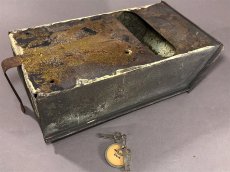 画像10: 【CORBIN LOCK CO.】 1910's Brass Wall Mount Mail Box with Newspaper Holder (10)