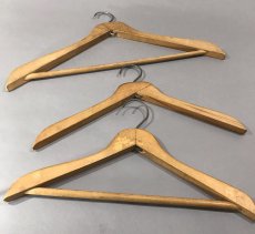 画像3: 【Curtis-Leger Fixture Co. CHICAGO】 1910-30's 3-sets "Advertising" Wood Hangers  (3)