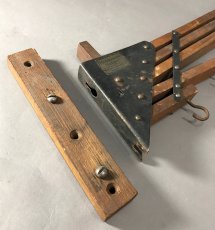 画像7: 1920-30's "Holds more Hanger" Wood＆STEEL Folding Hanger (7)