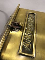 画像9: 1890-1910's "Solid Brass" Wall Mount Mail Box 【Made in ENGLAND】 (9)