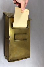画像8: 1890-1910's "Solid Brass" Wall Mount Mail Box 【Made in ENGLAND】 (8)