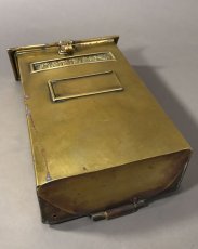 画像6: 1890-1910's "Solid Brass" Wall Mount Mail Box 【Made in ENGLAND】 (6)