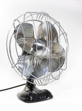 画像2: “Fully Restored” Early-1930's Machine Age Electric Fan (2)