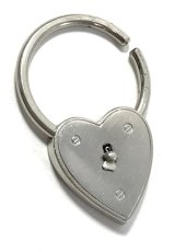 画像4:  1940's  ♡Heart Shaped♡ Advertising Key Ring  (4)