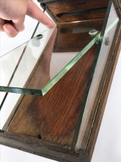 画像8: - Rare - 1910-20's Art-Deco 【Wood & Glass & Metal】 Wall Mount Mail Box with Newspaper Holder (8)