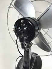 画像7: “Fully Restored” Early-1940's Machine Age Electric Fan (7)