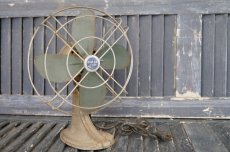 画像17: “Fully Restored” Early-1940's Machine Age Electric Fan (17)