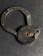 画像4:  【Pat.1916】 “FIRE PROOF" Steel Key Ring (4)