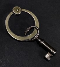 画像4: 【Pat.1869】  Nickeled-Brass"Rotating" Key Ring (4)