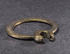 画像2: 【Pat.1875】 Nickeled-Brass"Rotating" Key Ring (2)