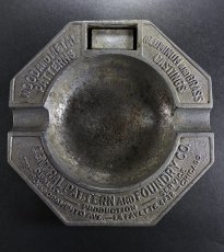 画像1: 1920-30's "ADVERTISING" Cast Aluminum Ashtray (1)