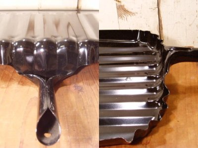 画像1: Antique "Black" Dustpan