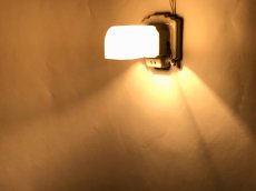 画像11: 1930's Art Deco "Porcelain＆Milk Glass" Bathroom Lamp (11)