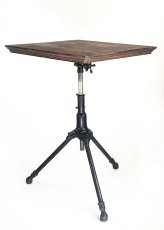 画像2: 1910's "Cast Iron" Adjustable Drafting Table (2)