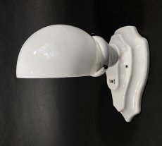 画像3: 1920's Art Deco "Porcelain＆Milk Glass" Bathroom Lamp (3)