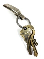 画像4: Early-1920's Brass "BELT CLIP" with Key Ring (4)