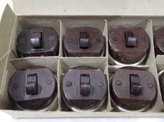 画像9:  1930's Art-Deco "Porcelain & Bakelite" Switch  【デッドストック - 残り25個】 (9)