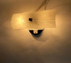 画像4:  1950-60’s “Mid-Century” Starburst Glass Shade Bathroom Sconce (4)