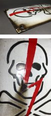 画像2: 1950-60's  "Skull & Crossbone"  Enameled ⚡︎ Sign (2)
